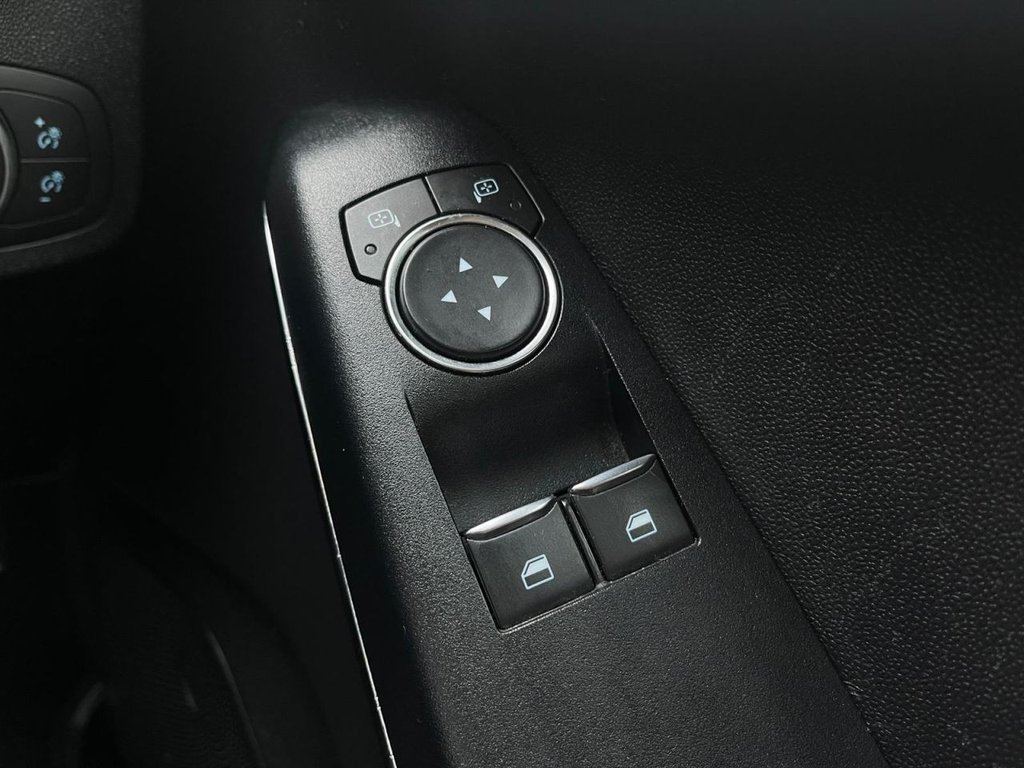 Used Ford Fiesta 2018 for sale - 76267323: Photo 33