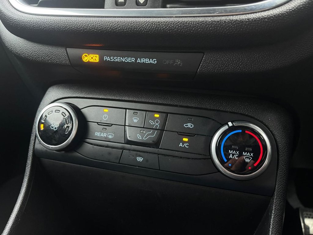 Used Ford Fiesta 2018 for sale - 76267323: Photo 39