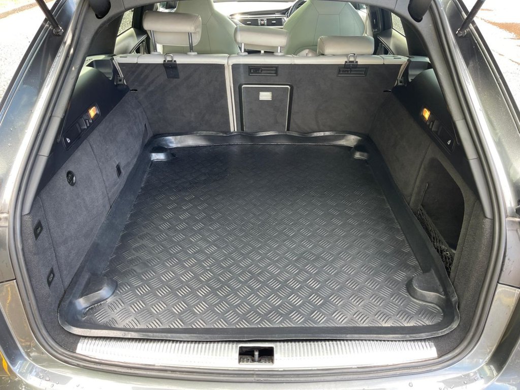 Used Audi RS6 Avant 2016 for sale - 76469974: Photo 44