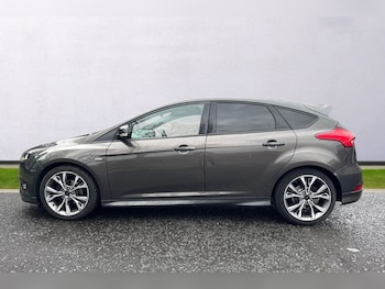 Used Ford Focus 2017 for sale - 78240938: Photo