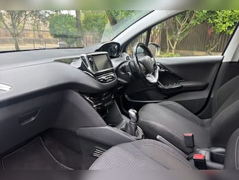 Used Peugeot 208 2019 for sale - 79843463: Photo