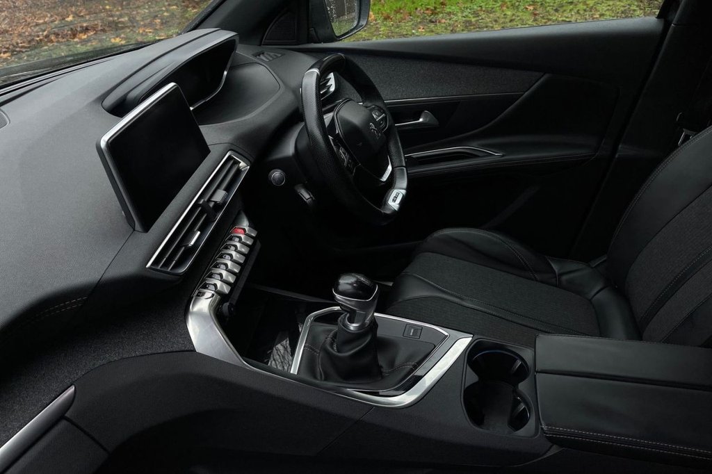 Used Peugeot 3008 2017 for sale - 76582190: Photo 18