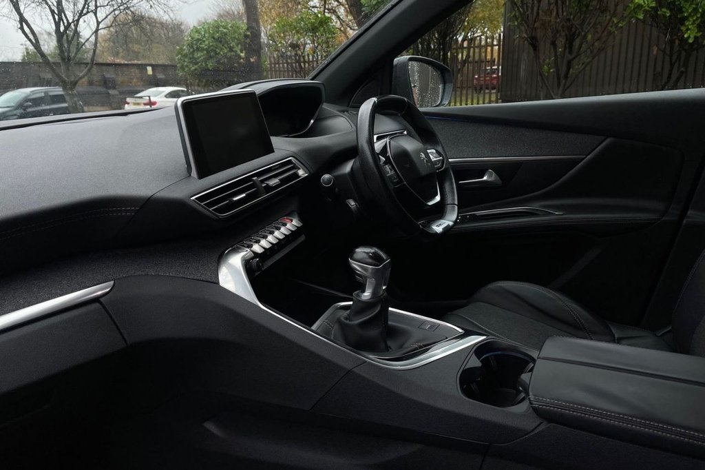 Used Peugeot 3008 2017 for sale - 76582190: Photo 19