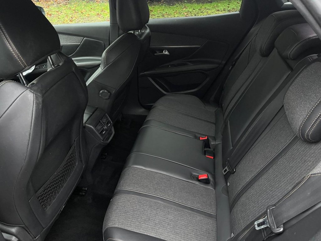 Used Peugeot 3008 2017 for sale - 76582190: Photo 25