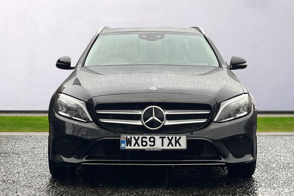 Used Mercedes-Benz C Class 2019 for sale - 77200573: Photo 2