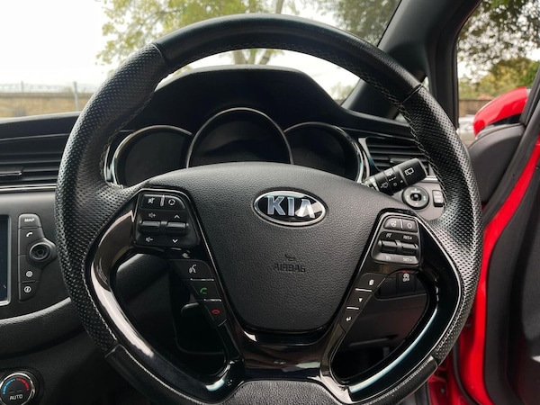 Used Kia Ceed 2018 for sale - 76223760: Photo 40