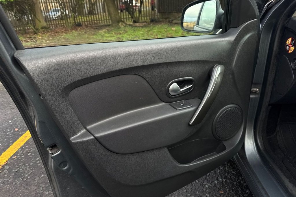 Used Dacia Logan MCV Stepway 2017 for sale - 76820462: Photo 17