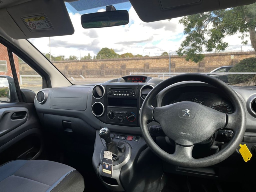 Vehicle 29