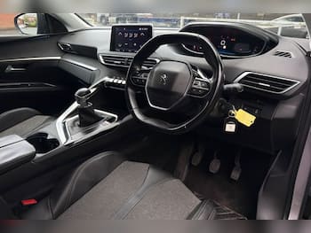 Used Peugeot 5008 2018 for sale - 79791010: Photo