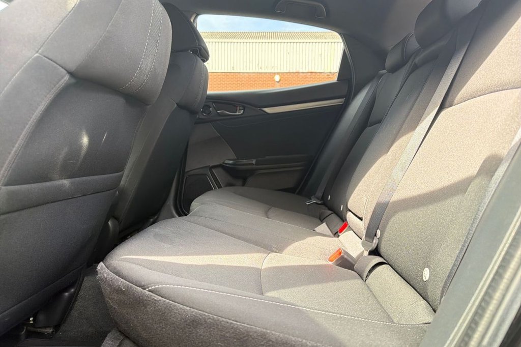 Used Honda Civic 2018 for sale - 78167470: Photo 13