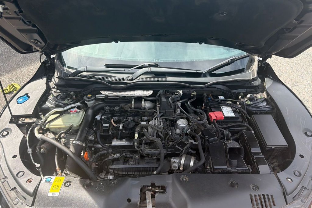 Used Honda Civic 2018 for sale - 78167470: Photo 17