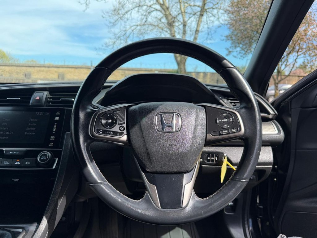 Used Honda Civic 2018 for sale - 78167470: Photo 29
