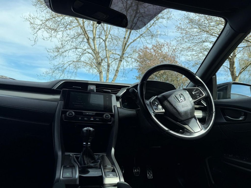 Used Honda Civic 2018 for sale - 78167470: Photo 31