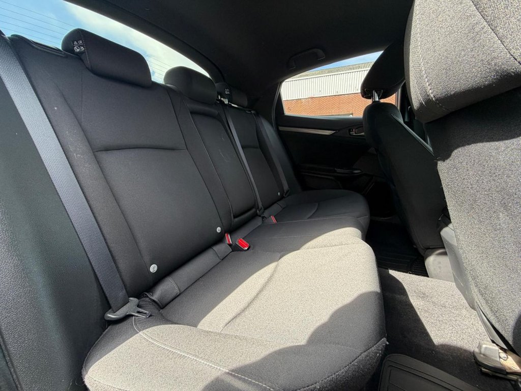 Used Honda Civic 2018 for sale - 78167470: Photo 43