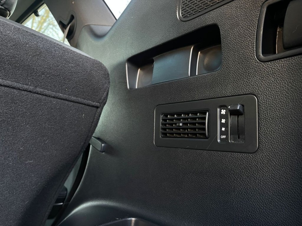 Used Hyundai Santa Fe 2015 for sale - 77027395: Photo 17