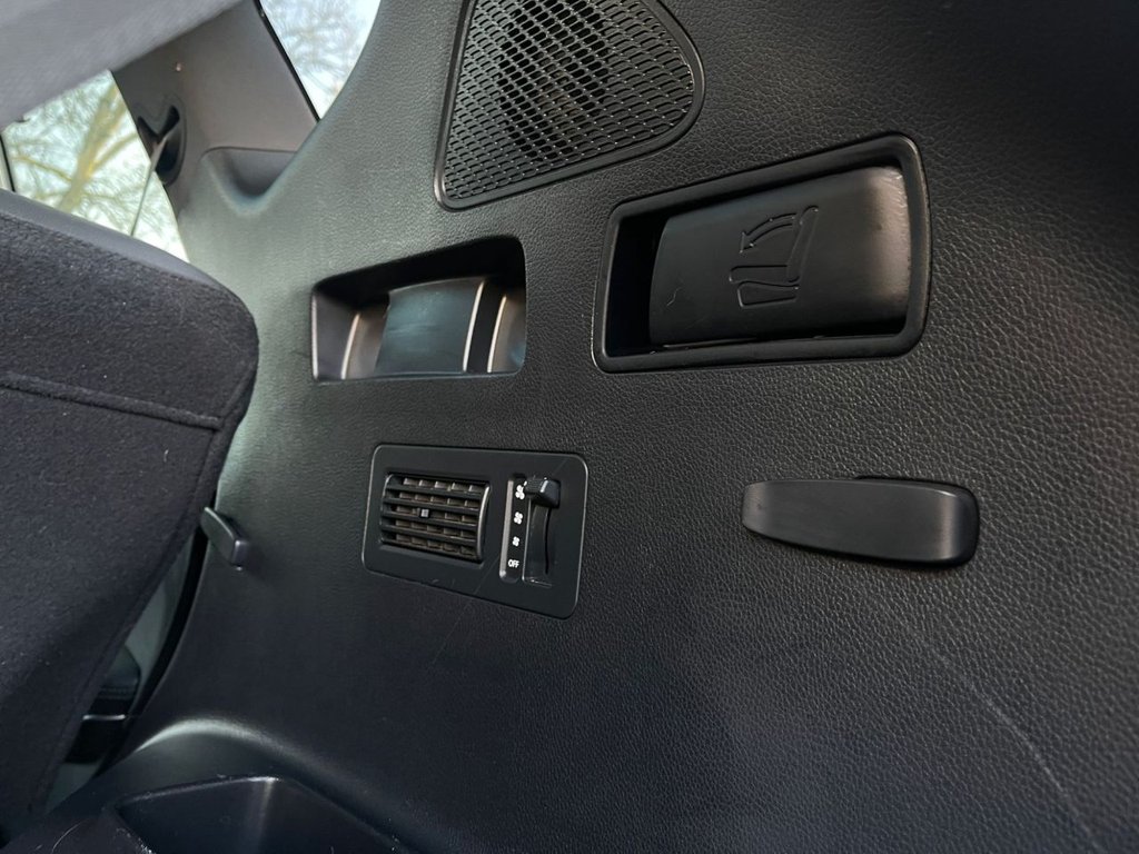 Used Hyundai Santa Fe 2015 for sale - 77027395: Photo 18