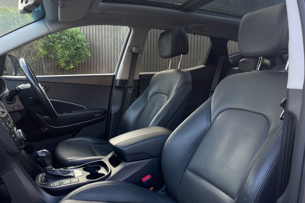 Used Hyundai Santa Fe 2015 for sale - 77027395: Photo 21