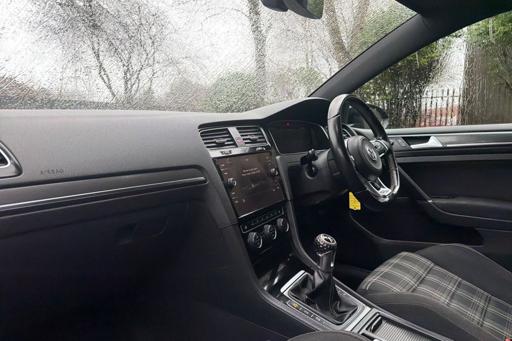 Used Volkswagen Golf 2018 for sale - 77890986: Photo 10