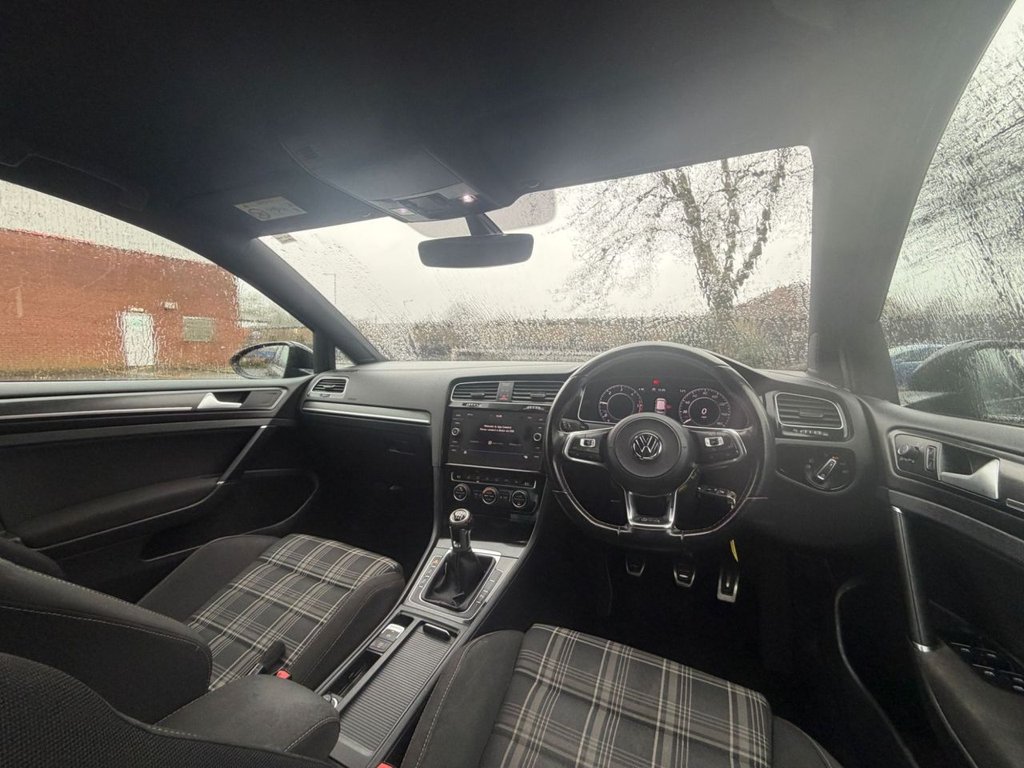 Used Volkswagen Golf 2018 for sale - 77890986: Photo 35