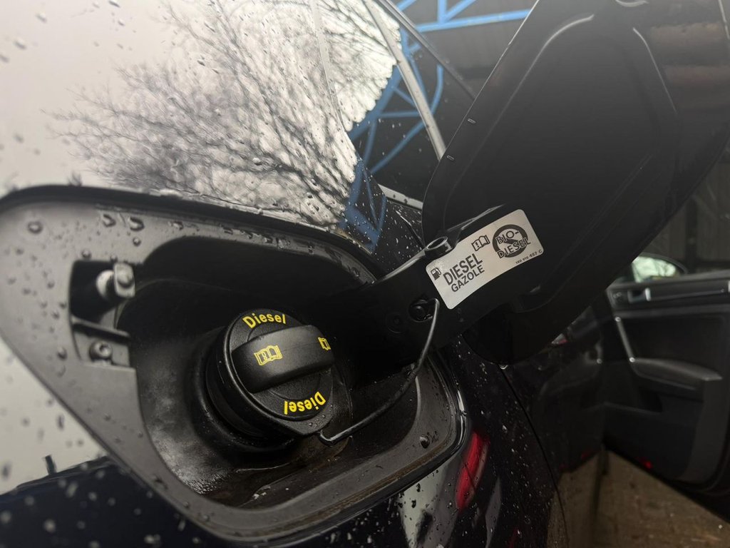 Used Volkswagen Golf 2018 for sale - 77890986: Photo 42