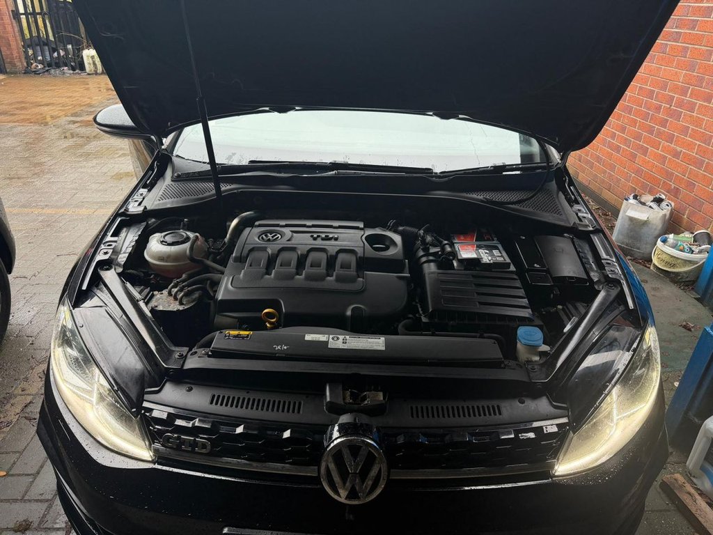 Used Volkswagen Golf 2018 for sale - 77890986: Photo 44