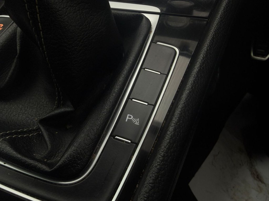 Used Volkswagen Golf 2018 for sale - 77890986: Photo 45