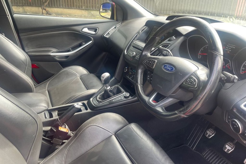 Used Ford Focus 2016 for sale - 76469937: Photo 11