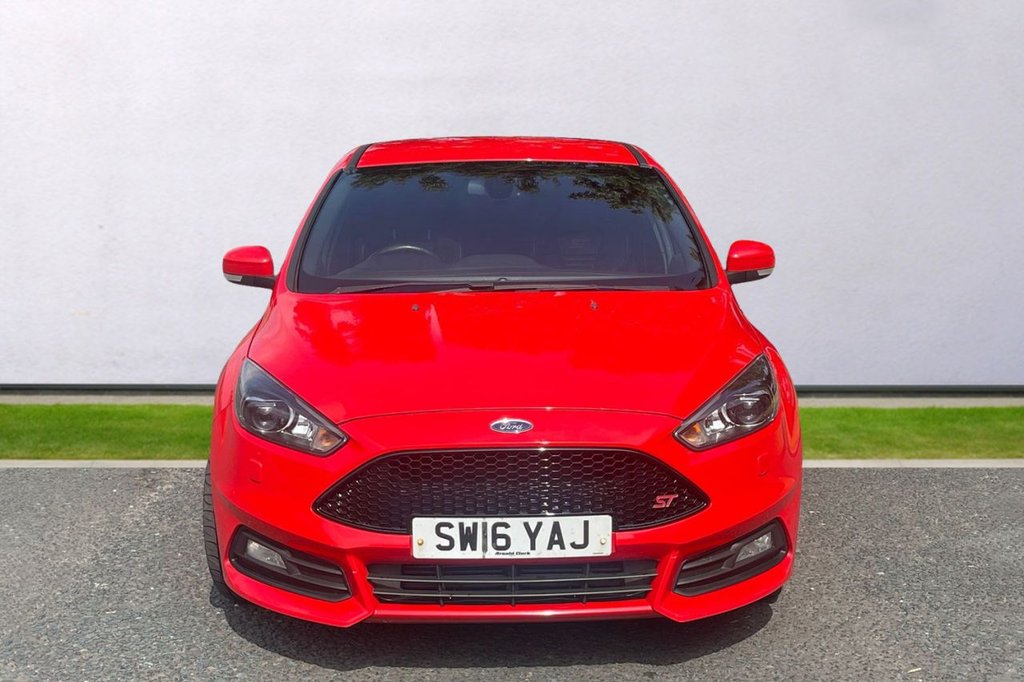 Used Ford Focus 2016 for sale - 76469937: Photo 2