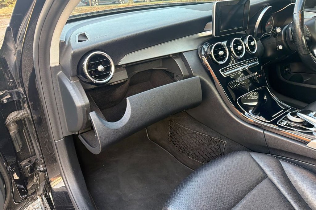 Used Mercedes-Benz C Class 2014 for sale - 76910088: Photo 14