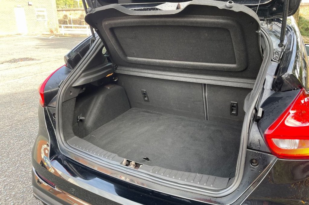 Used Ford Focus 2016 for sale - 76118409: Photo 10