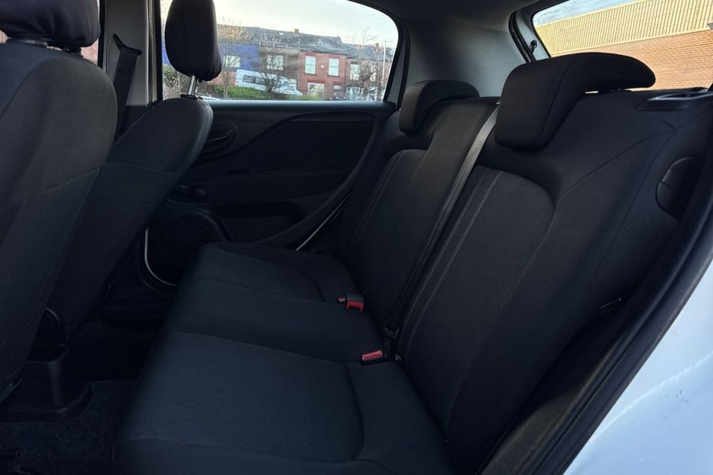 Used Fiat Punto 2015 for sale - 76710852: Photo 17