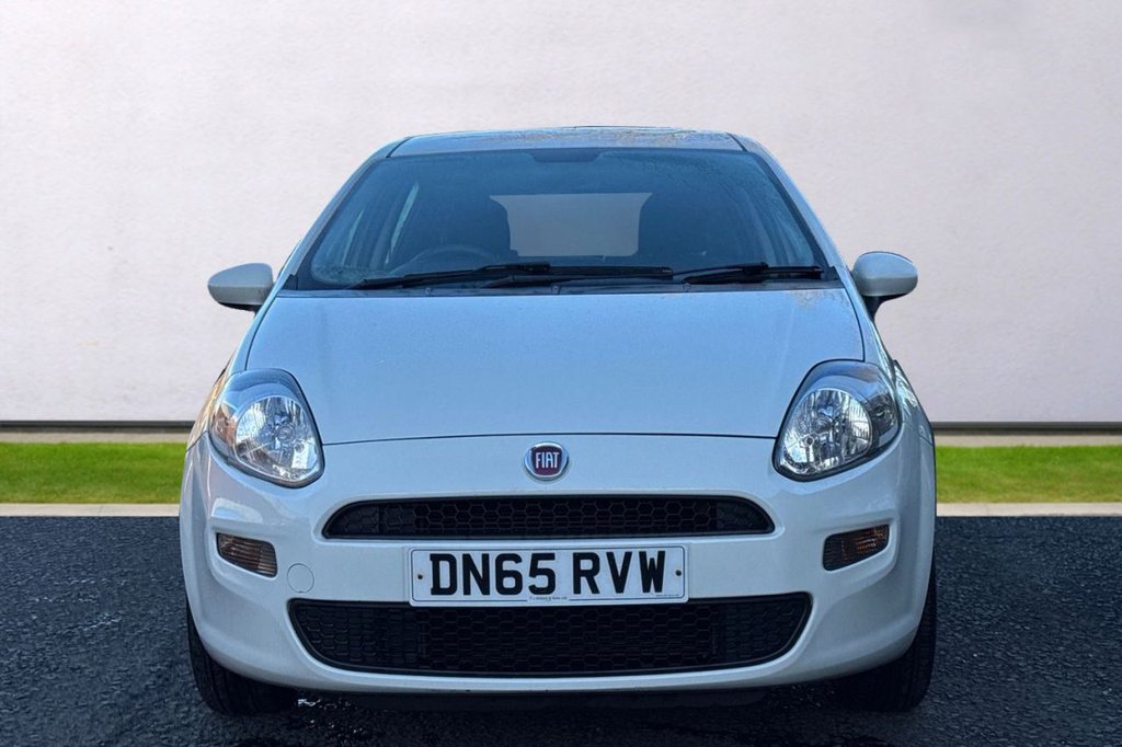 Used Fiat Punto 2015 for sale - 76710852: Photo 2