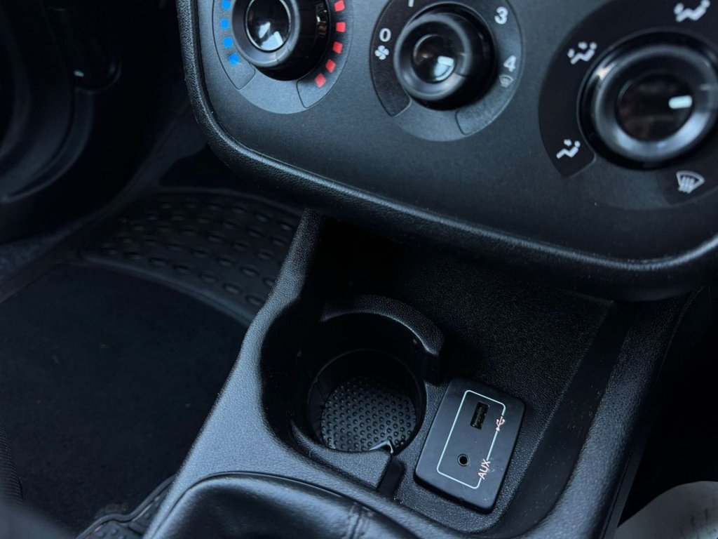 Used Fiat Punto 2015 for sale - 76710852: Photo 26