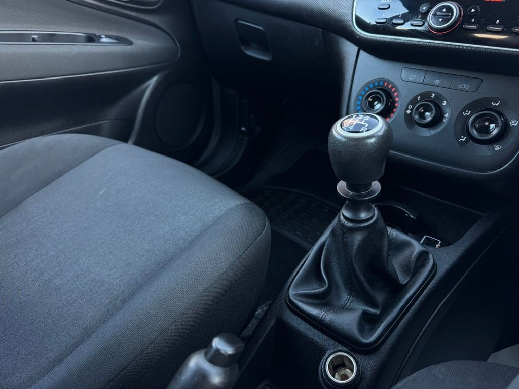 Used Fiat Punto 2015 for sale - 76710852: Photo 27