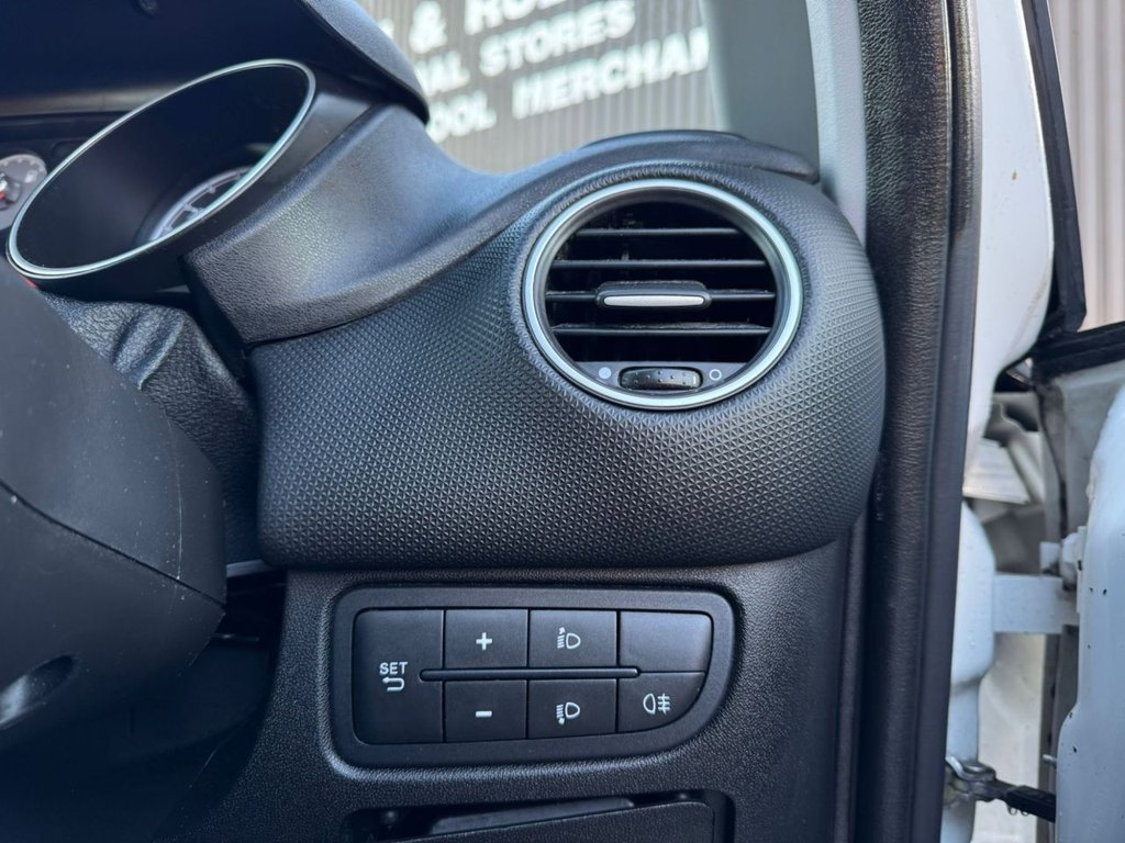 Used Fiat Punto 2015 for sale - 76710852: Photo 29