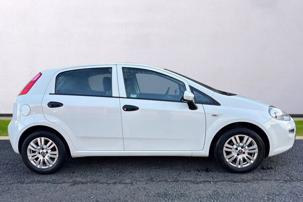 Used Fiat Punto 2015 for sale - 76710852: Photo 8