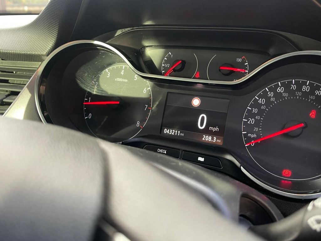 Used Vauxhall Crossland X 2019 for sale - 76333313: Photo 33