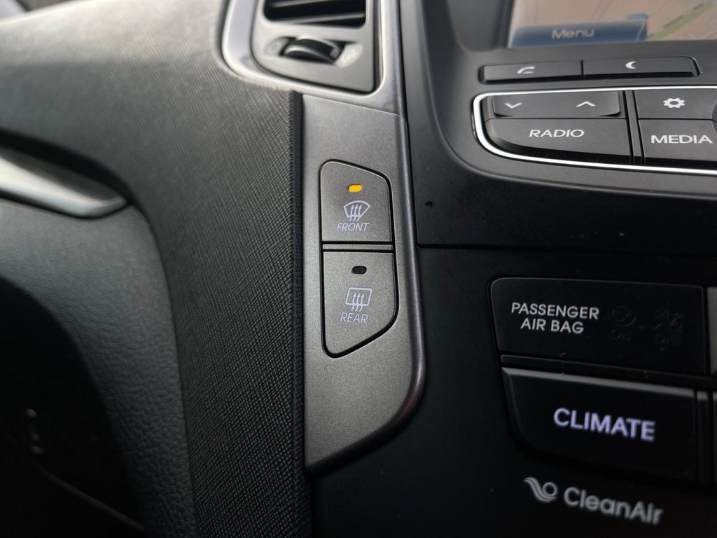 Used Hyundai Santa Fe 2015 for sale - 76724156: Photo 50