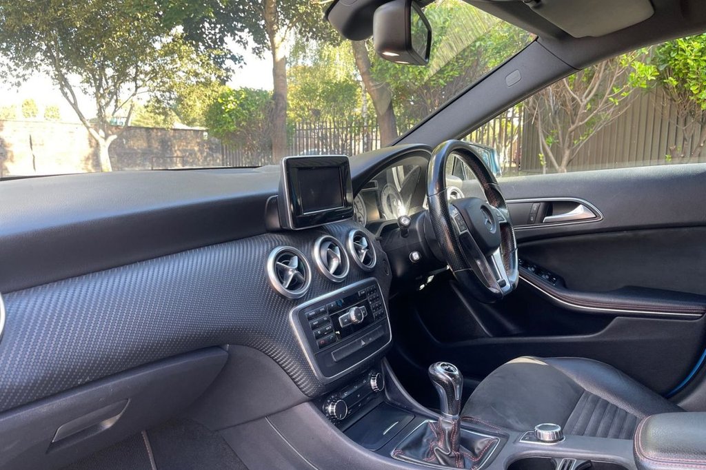 Used Mercedes-Benz A-Class 2012 for sale - 76132295: Photo 10