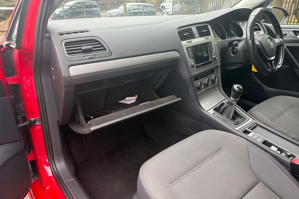 Used Volkswagen Golf 2016 for sale - 77609272: Photo 20