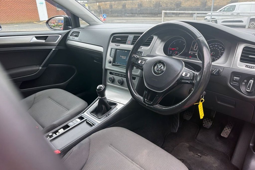 Used Volkswagen Golf 2016 for sale - 77609272: Photo 9