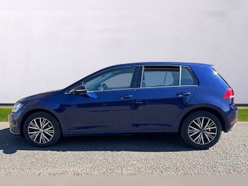 Used Volkswagen Golf 2017 for sale - 78293480: Photo