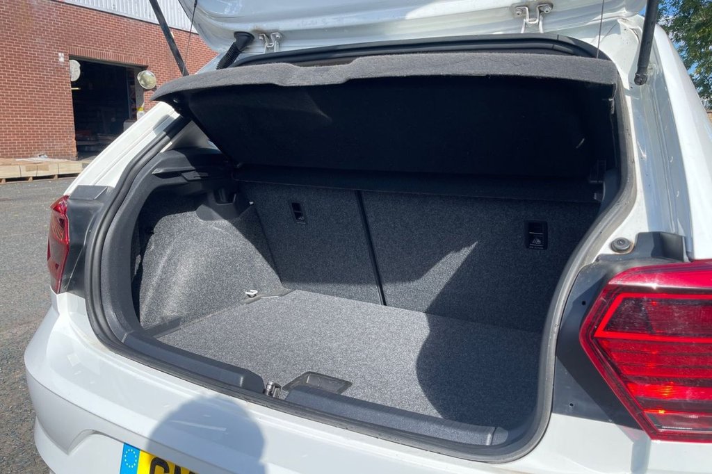 Used Volkswagen Polo 2019 for sale - 76039219: Photo 10