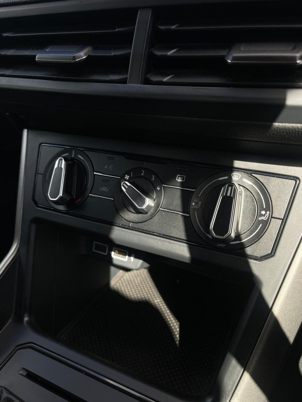 Used Volkswagen Polo 2019 for sale - 76039219: Photo 24