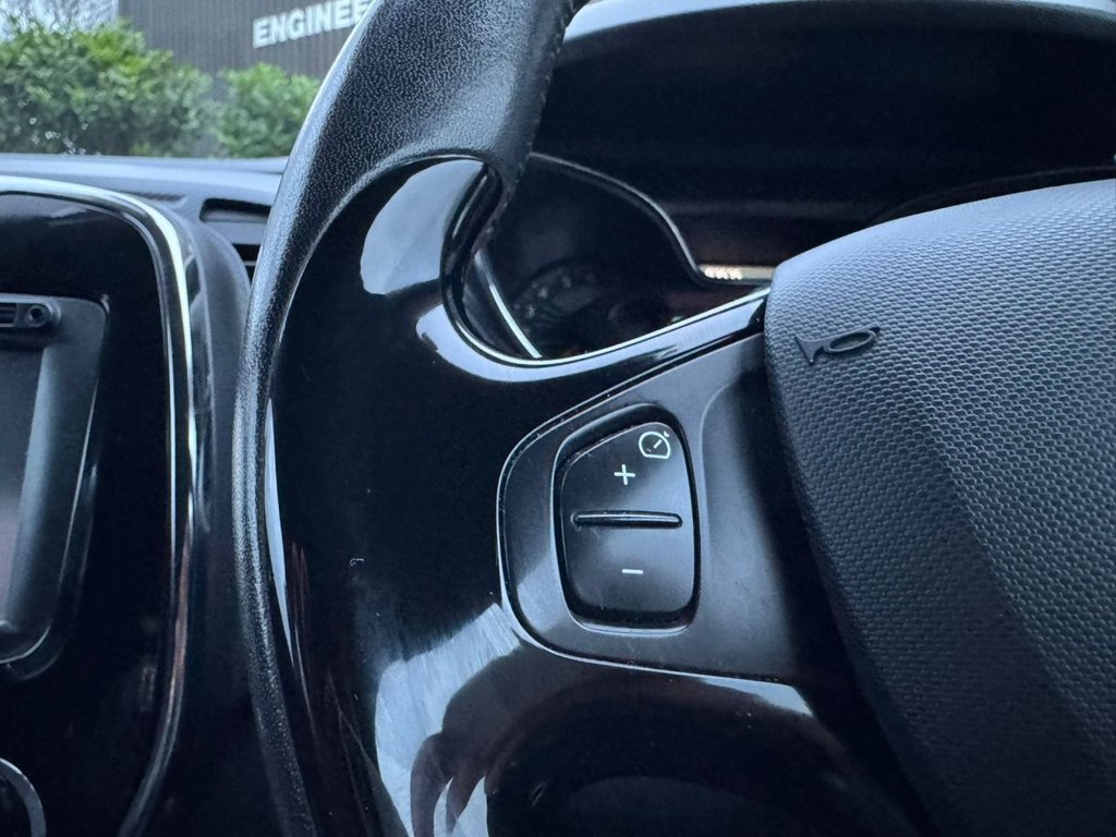 Used Renault Captur 2015 for sale - 76986428: Photo 26