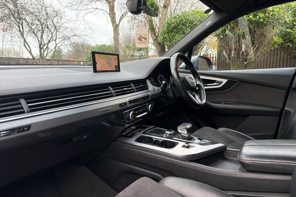 Used Audi Q7 2017 for sale - 76821114: Photo 10