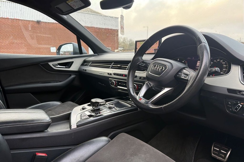 Used Audi Q7 2017 for sale - 76821114: Photo 9