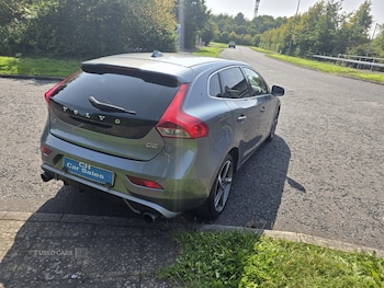 Used Volvo V40 2015 for sale - 75579110: Photo