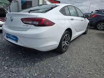 Used Vauxhall Insignia 2017 for sale - 78947900: Photo