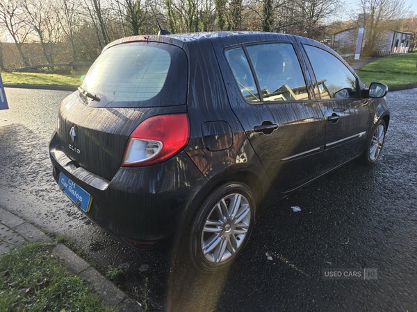Used Renault Clio 2012 for sale - 76787498: Photo 2